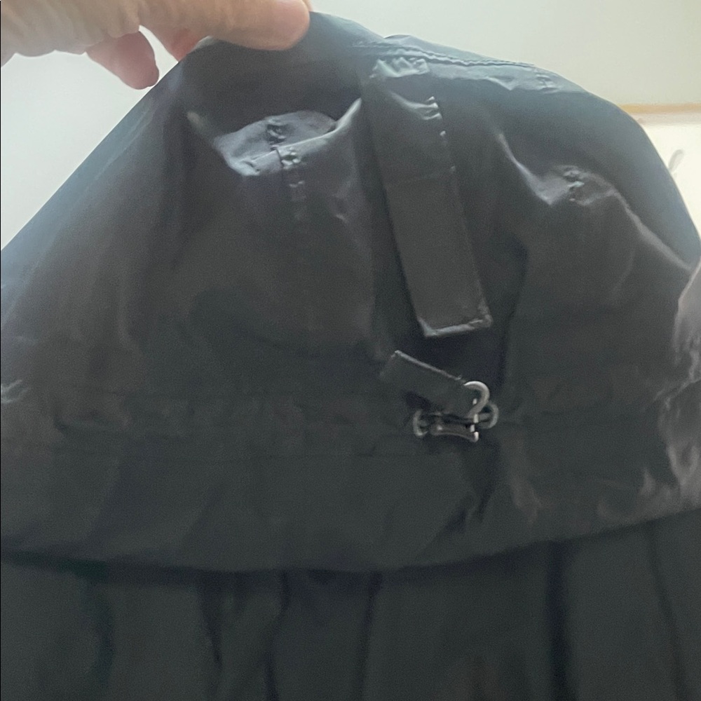 Summer Sale Markdown Columbia Men Black Hooded Raincoat Lgth 28”, Pit to Pit 24” - Picture 9 of 16